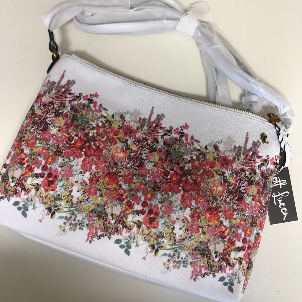 NWT Elliott Lucca Handbag